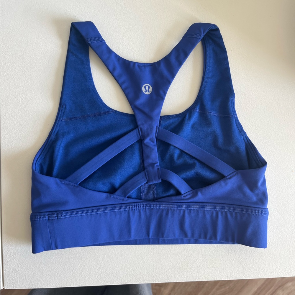 Lululemon blue sports bra size (2) fits like XS